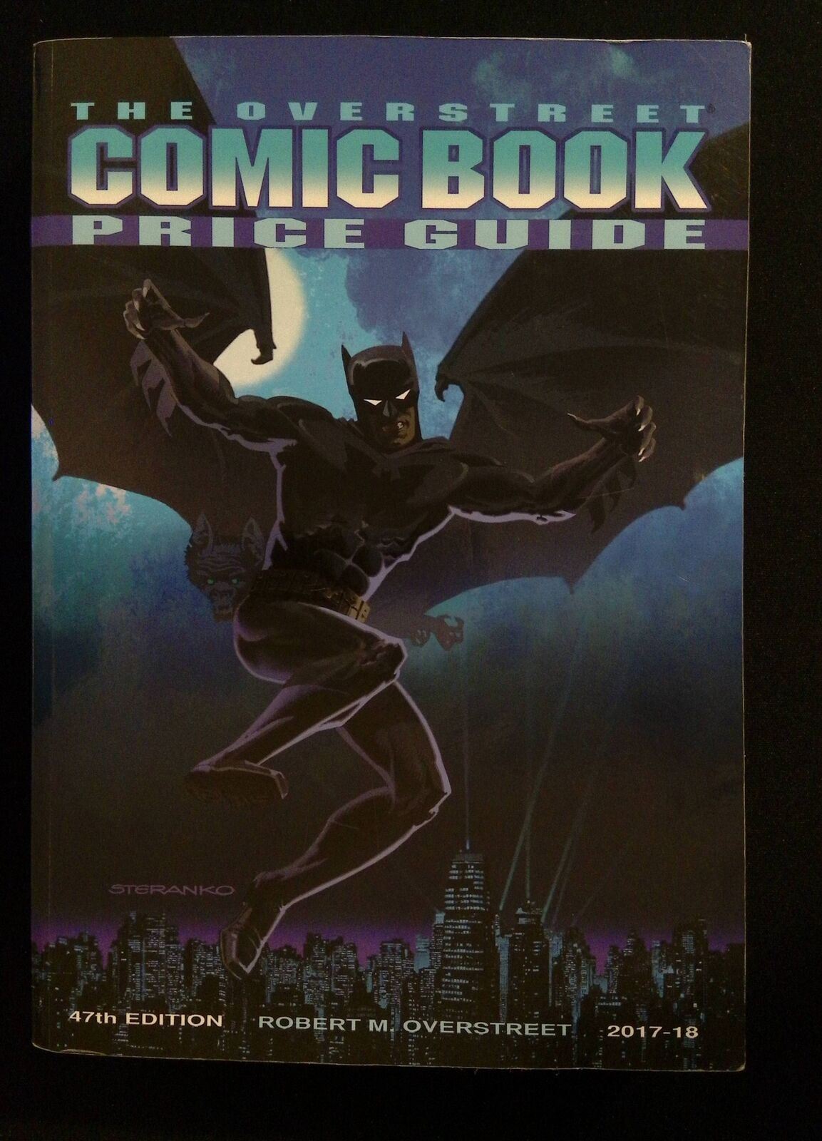 OVERSTREET PRICE GUIDE #47AH OVERSTREET COMICS 2017 VF/NM