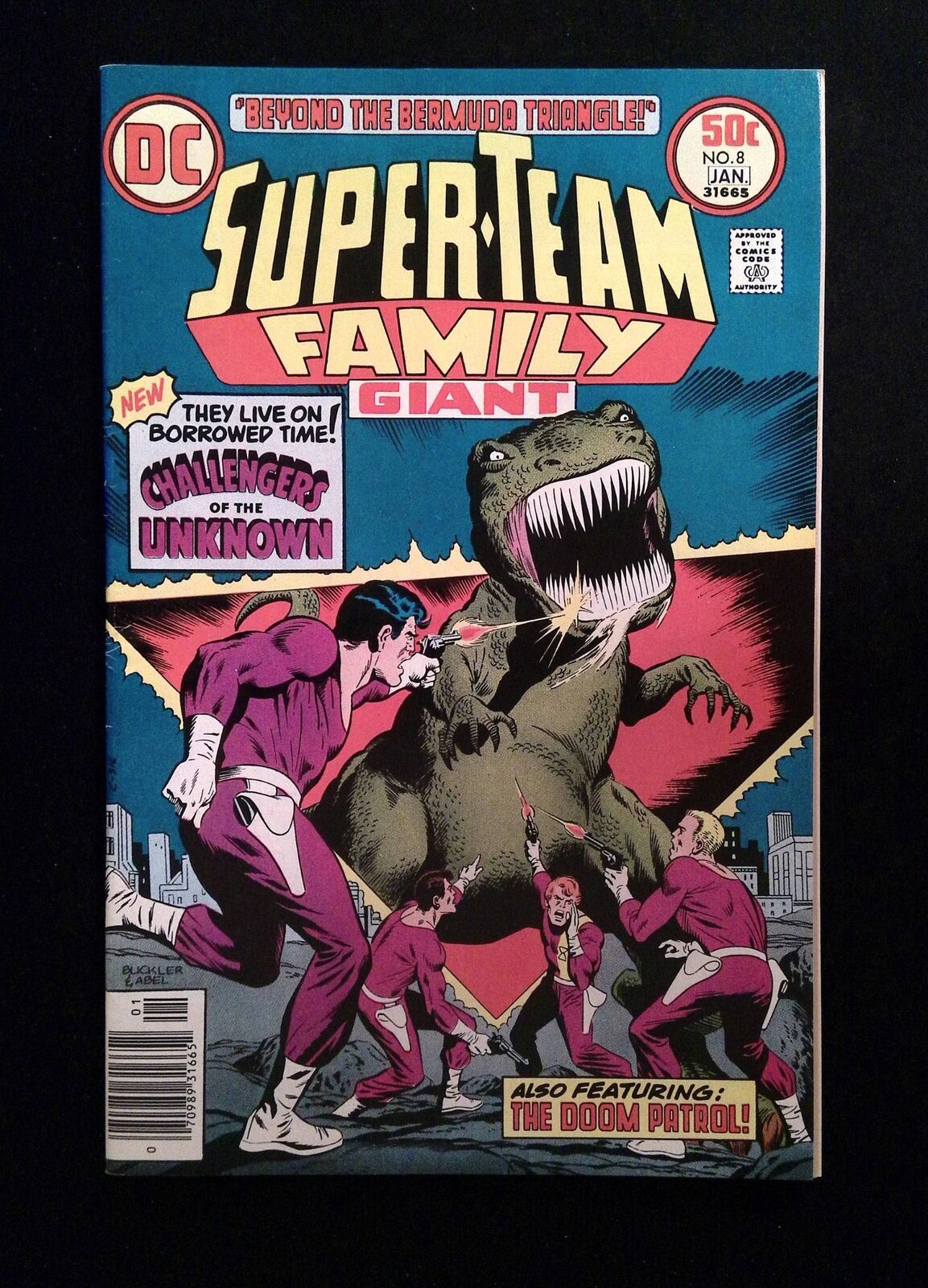 Super-Team Family #8 DC Comics 1976 VF+ NEWSSTAND
