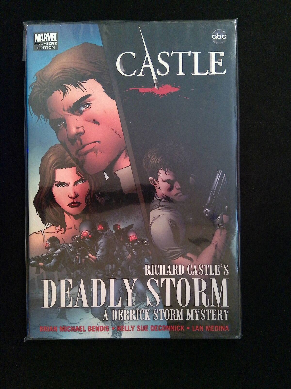 Castle Deadly Storm HC #1-1ST MARVEL Comics 2011 NM+ PAGULAYAN VARIANT