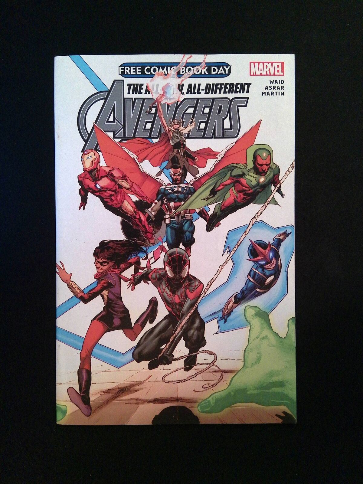 Avengers FCBD #1 MARVEL Comics 2015 VF