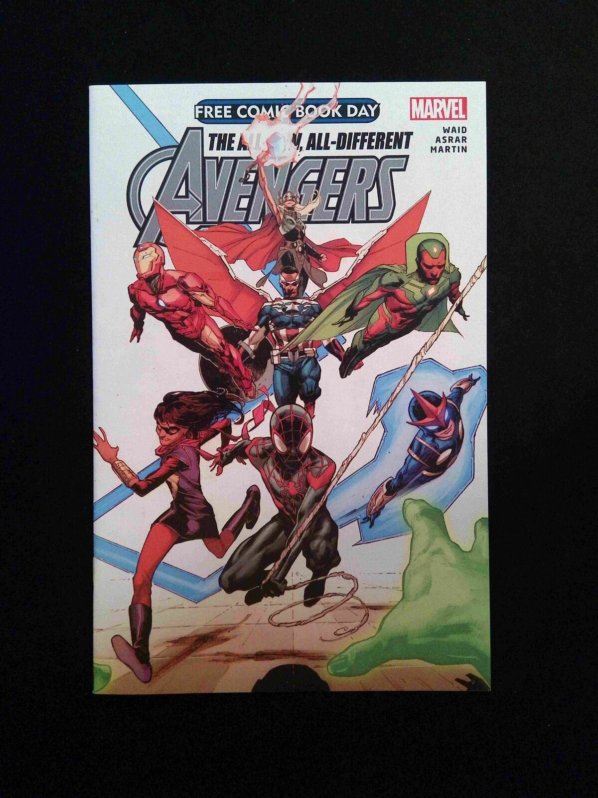 Avengers FCBD #1 MARVEL Comics 2015 NM