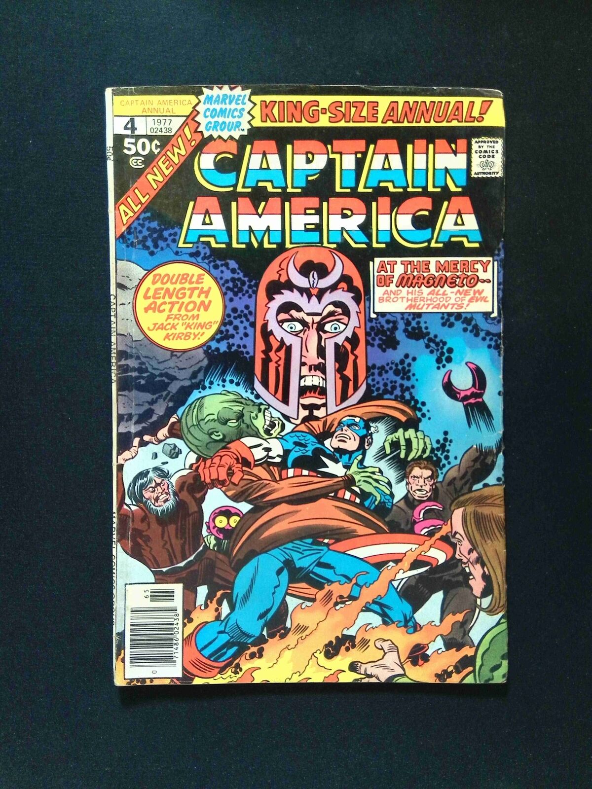 Captain America Annual #4 MARVEL Comics 1977 VG+ NEWSSTAND