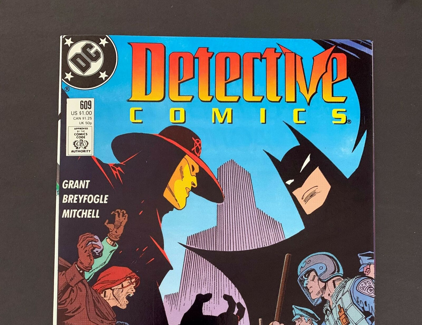 DETECTIVE COMICS #609 DC COMICS 1989 NM+