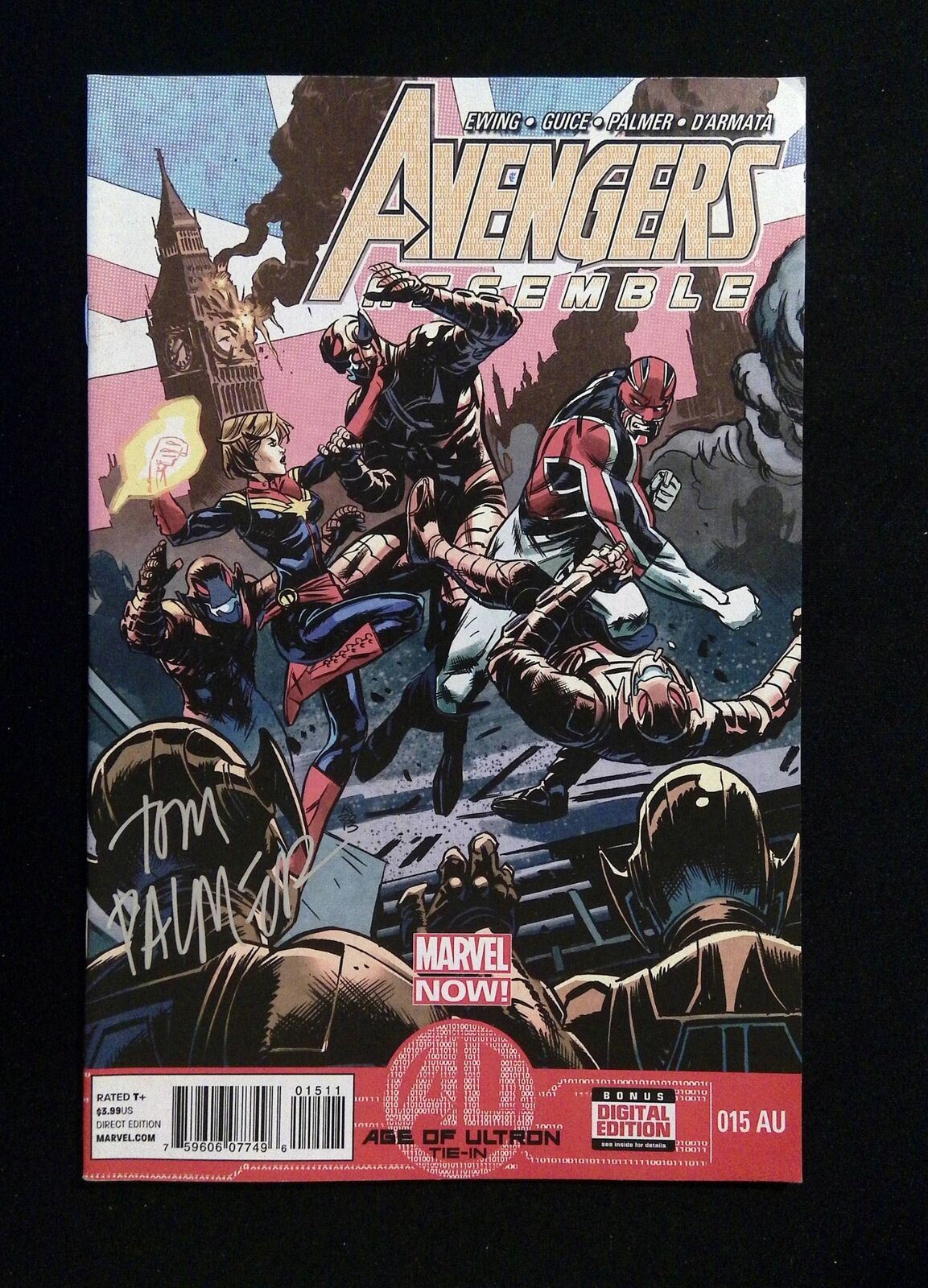 Avengers Assemble #15  DC Comics 2013 VF+  Signed By Tom Palmer